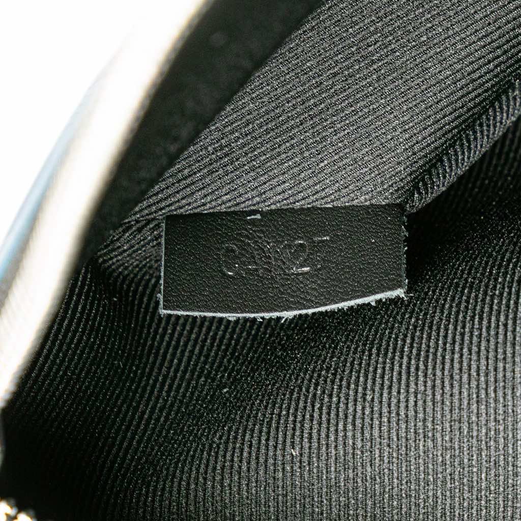 Louis Vuitton Damier Infini District PM - Detail 1