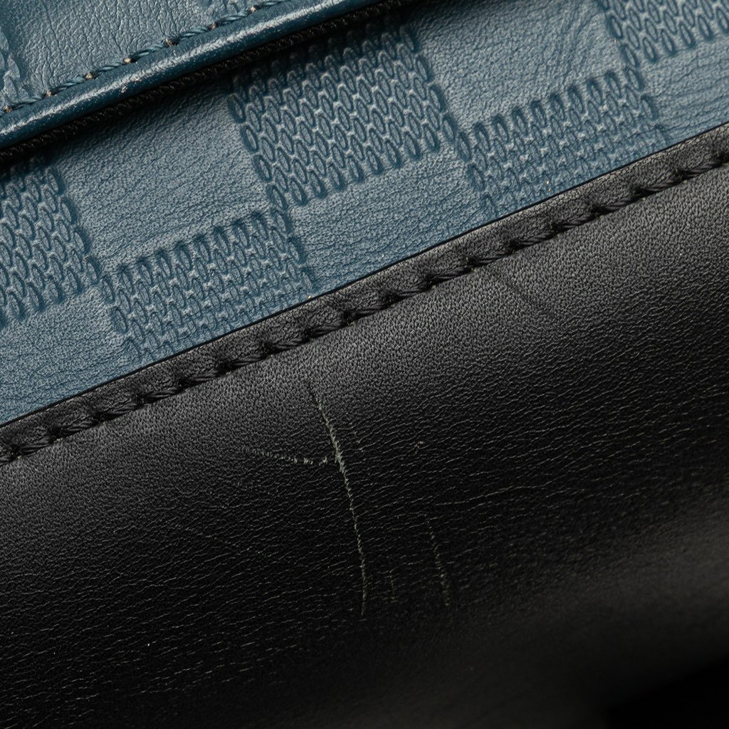 Louis Vuitton Damier Infini District PM - Image 12