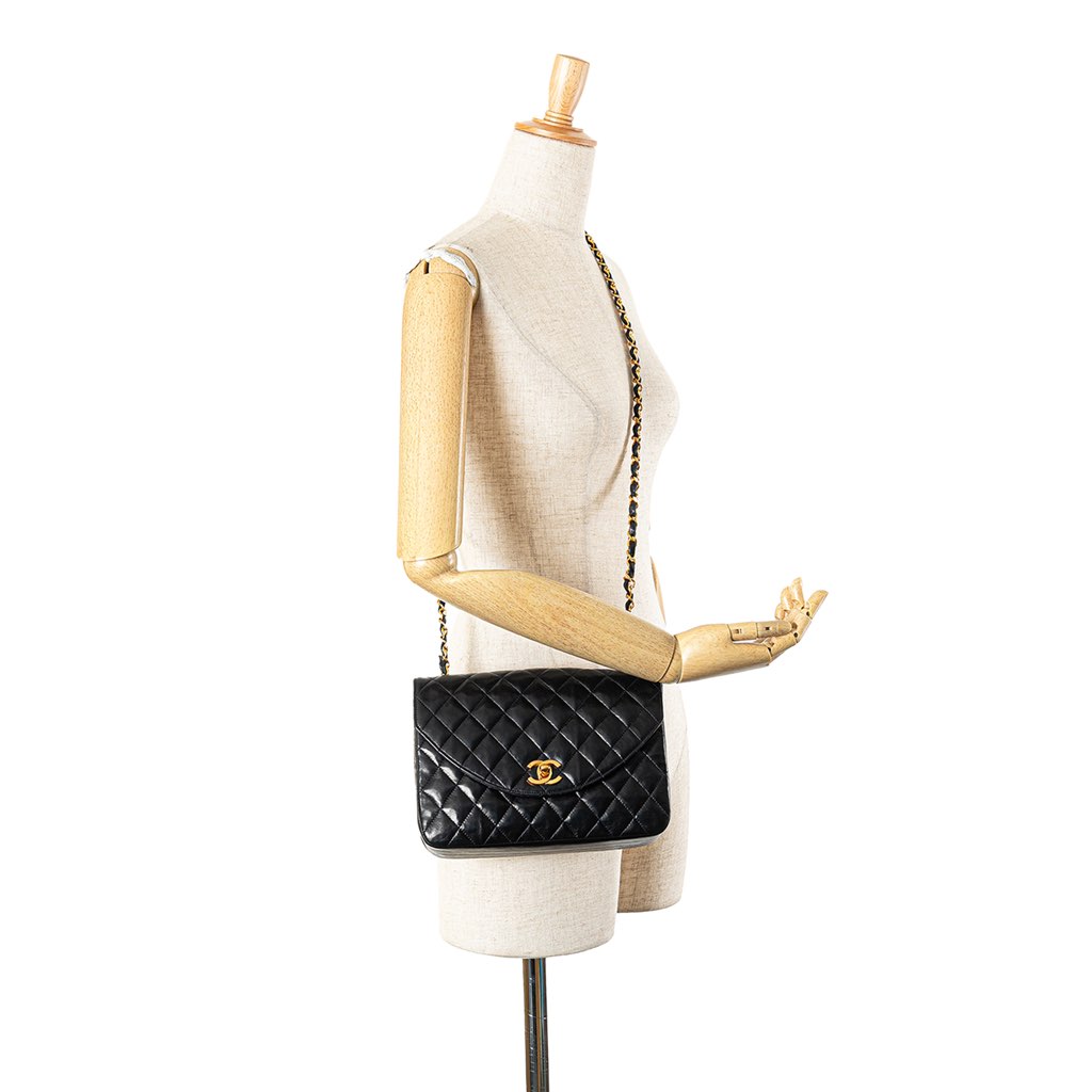 Chanel CC Quilted Lambskin Round Flap - Image 14