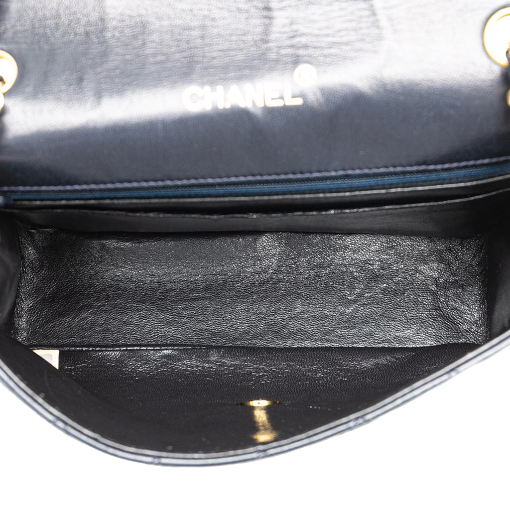 Chanel CC Quilted Lambskin Round Flap - 4