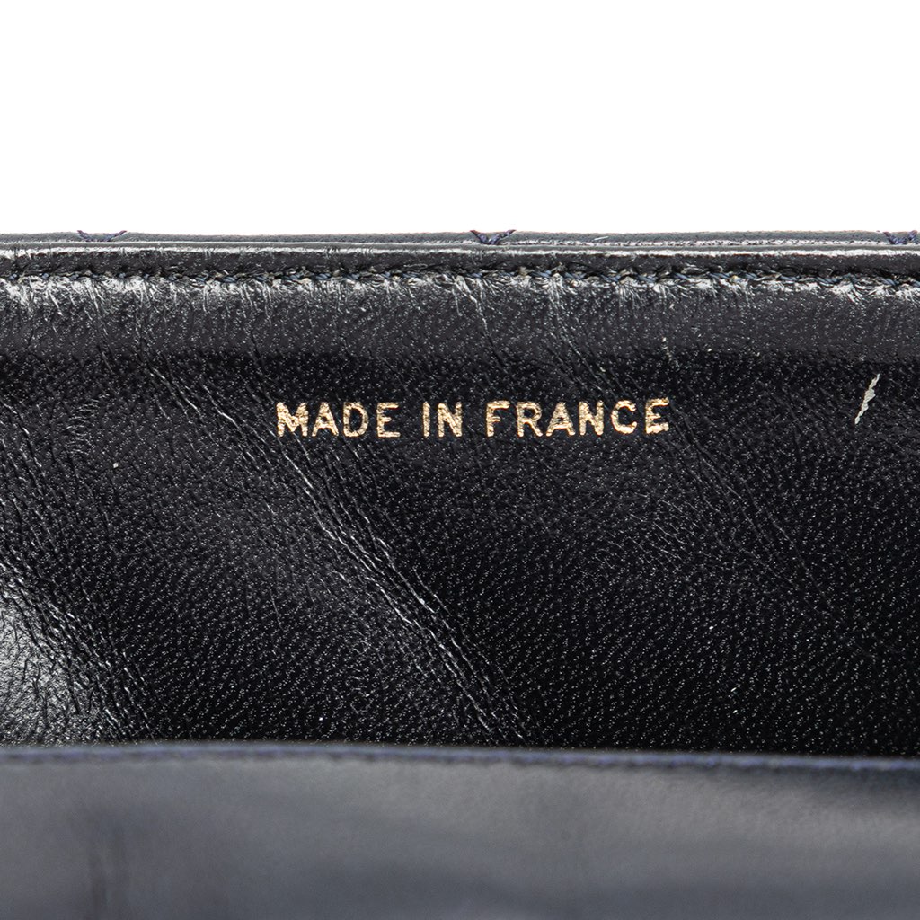 Chanel CC Quilted Lambskin Round Flap - Detail 1