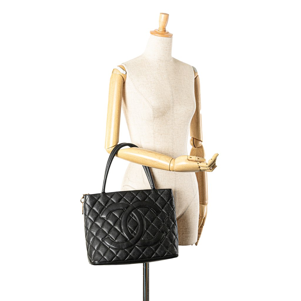 Chanel Caviar Medallion Tote - Image 13