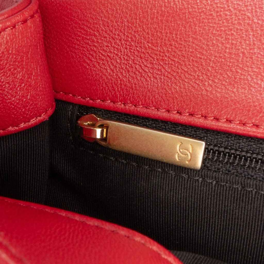 Chanel Small Quilted Lambskin Chain Link Flap - Detail 1