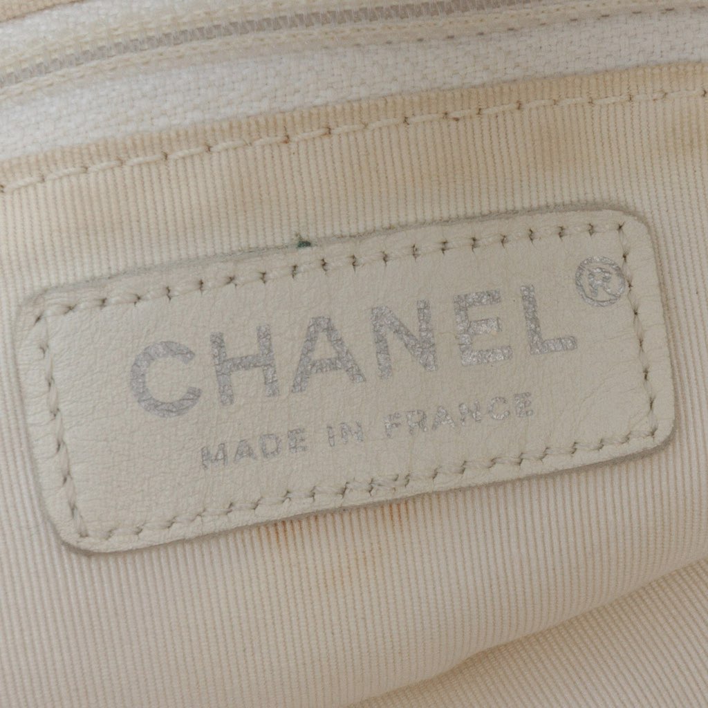 Chanel Tweed Boucle Knitting Top Handle Bag - Side view