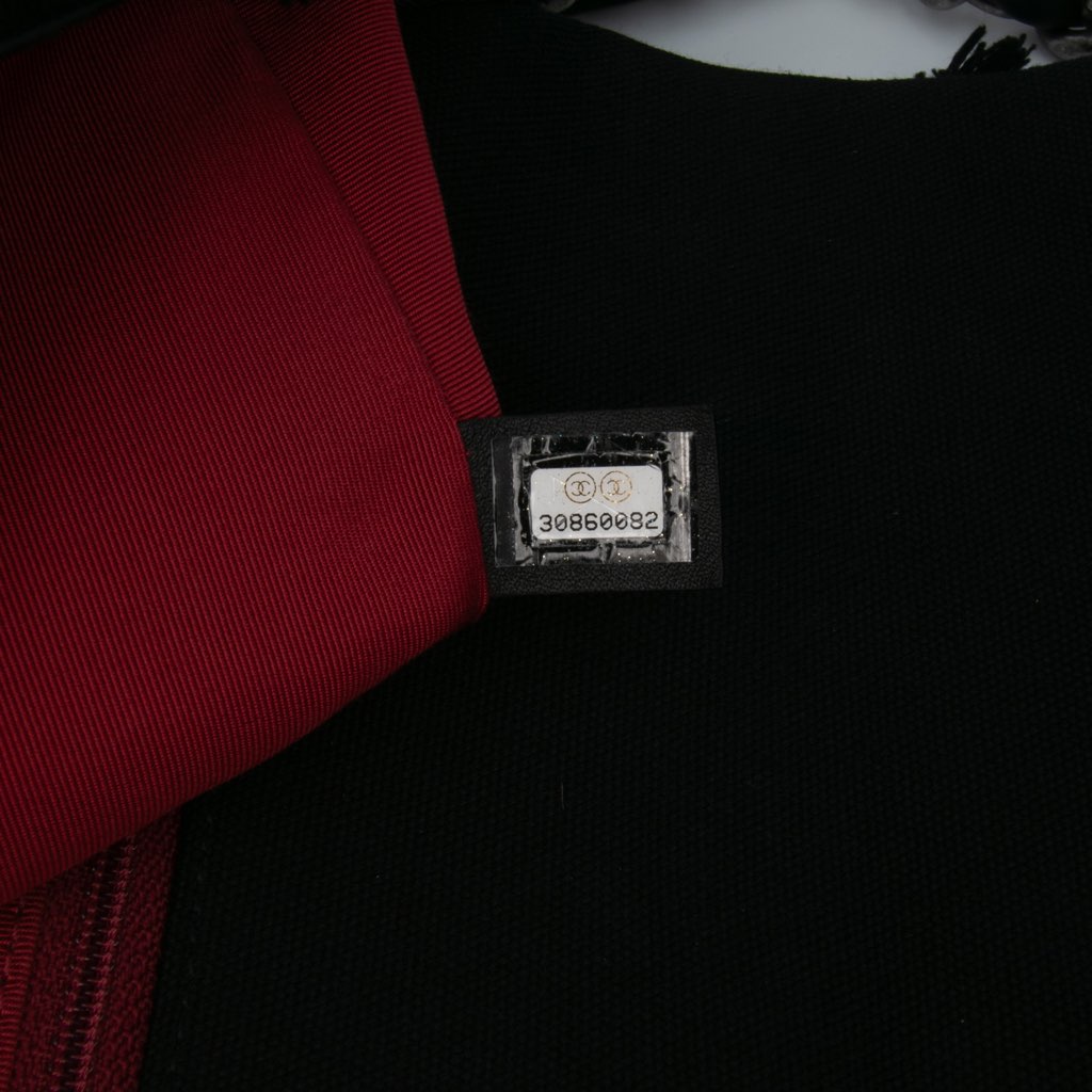 Chanel Medium Canvas and Cotton 19 Flap - Detail 1