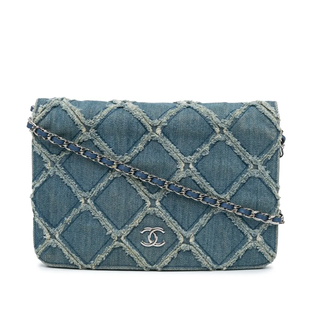 Chanel Frayed Denim Wallet On Chain Blue Denim Good - Front View