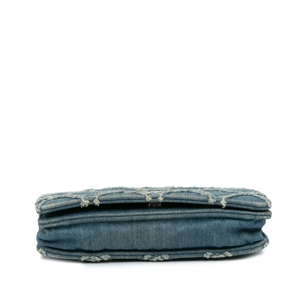 Chanel Frayed Denim Wallet On Chain Blue Denim Good - Inside View