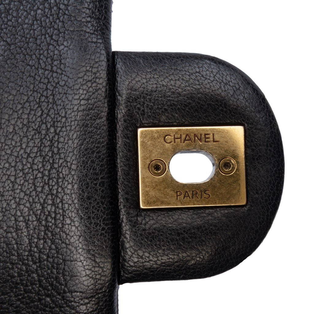 Chanel Paris-Salzburg Small Patent and Goatskin CC Eyelet Flap - Detail 2