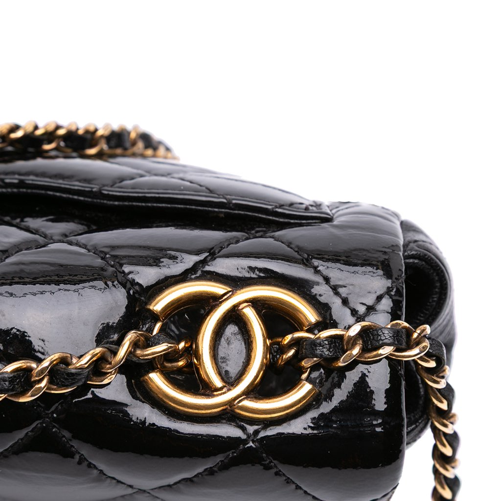 Chanel Paris-Salzburg Small Patent and Goatskin CC Eyelet Flap - Image 12