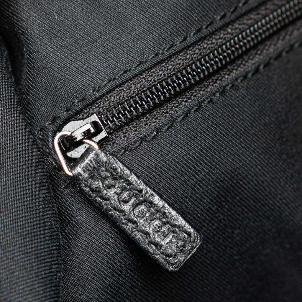 Gucci GG Canvas Abbey D Ring Convertible Satchel - Detail 2