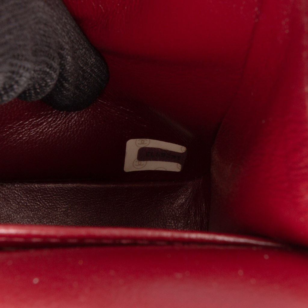 Chanel Small Classic Lambskin Double Flap - Detail 1