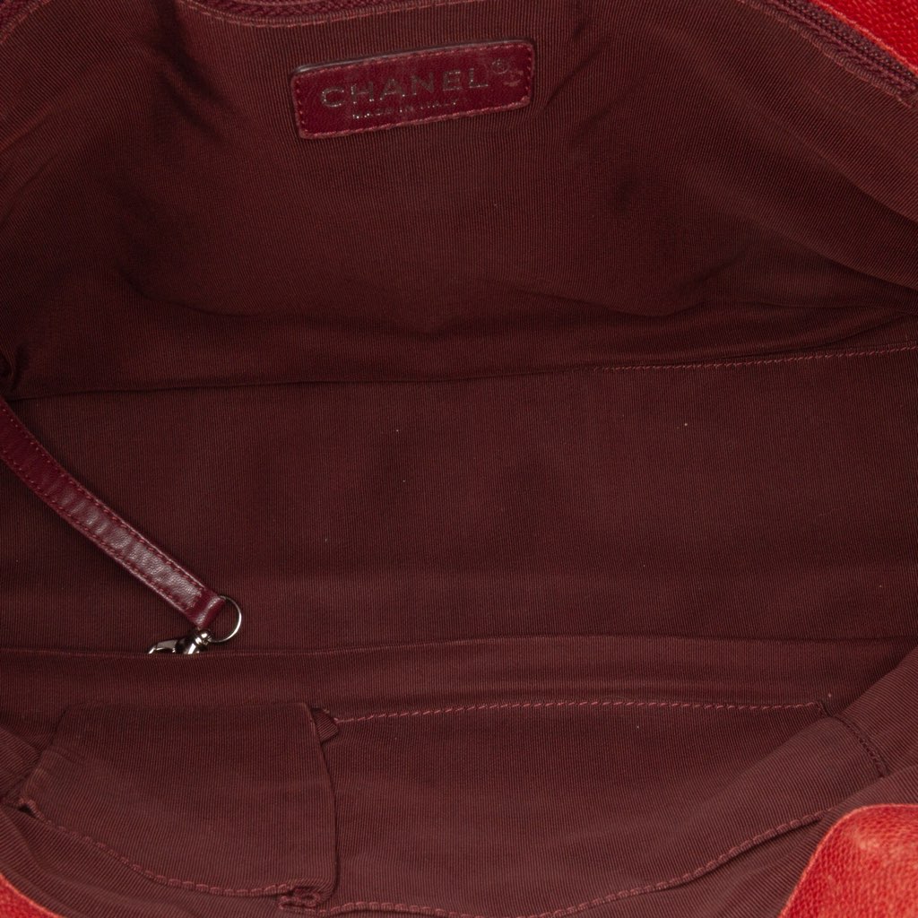 Chanel Quilted Caviar French Riviera Hobo - 4