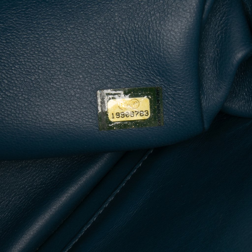 Chanel Jumbo Classic Caviar Double Flap - Detail 1