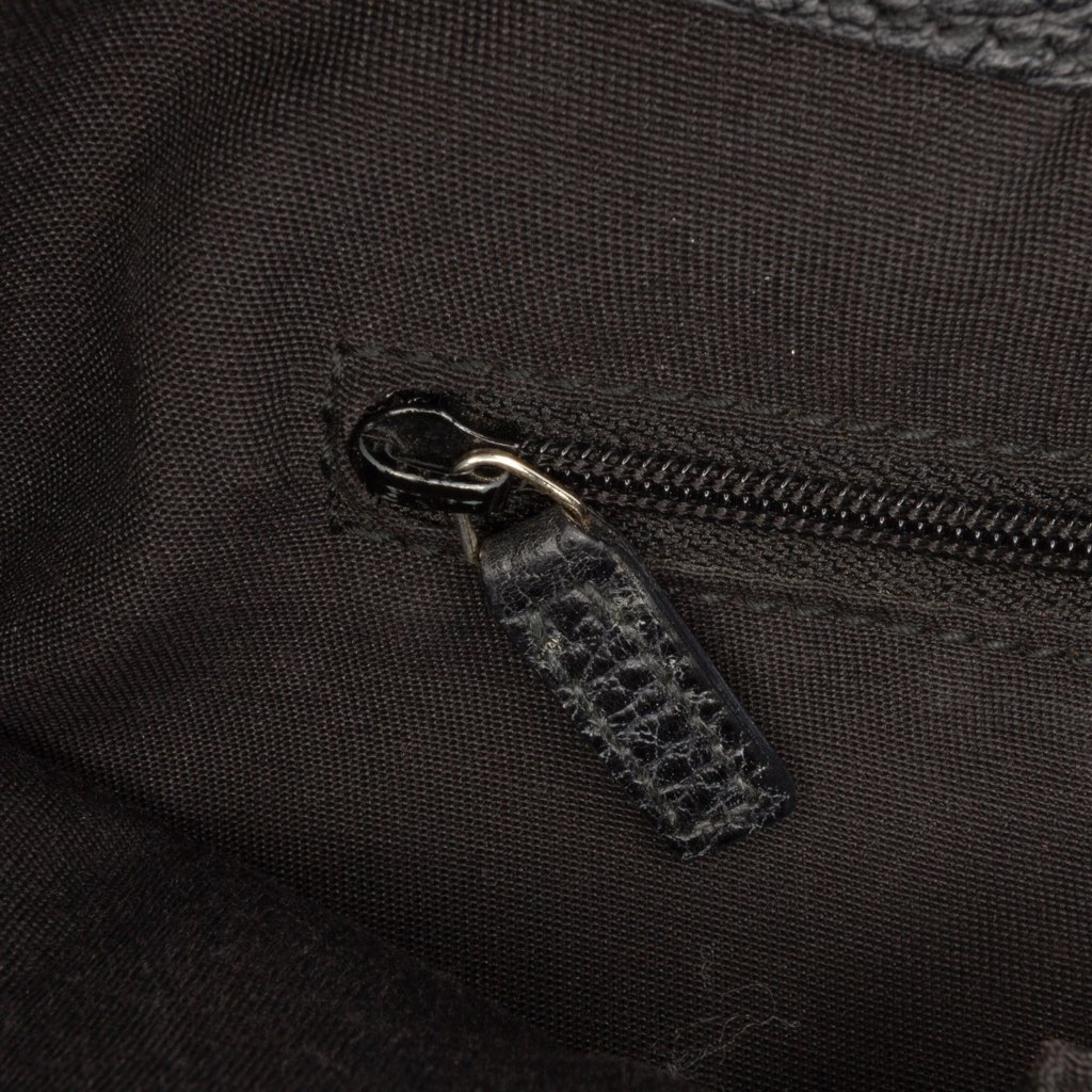 Gucci Medium GG Denim Charm Tote - Detail 2
