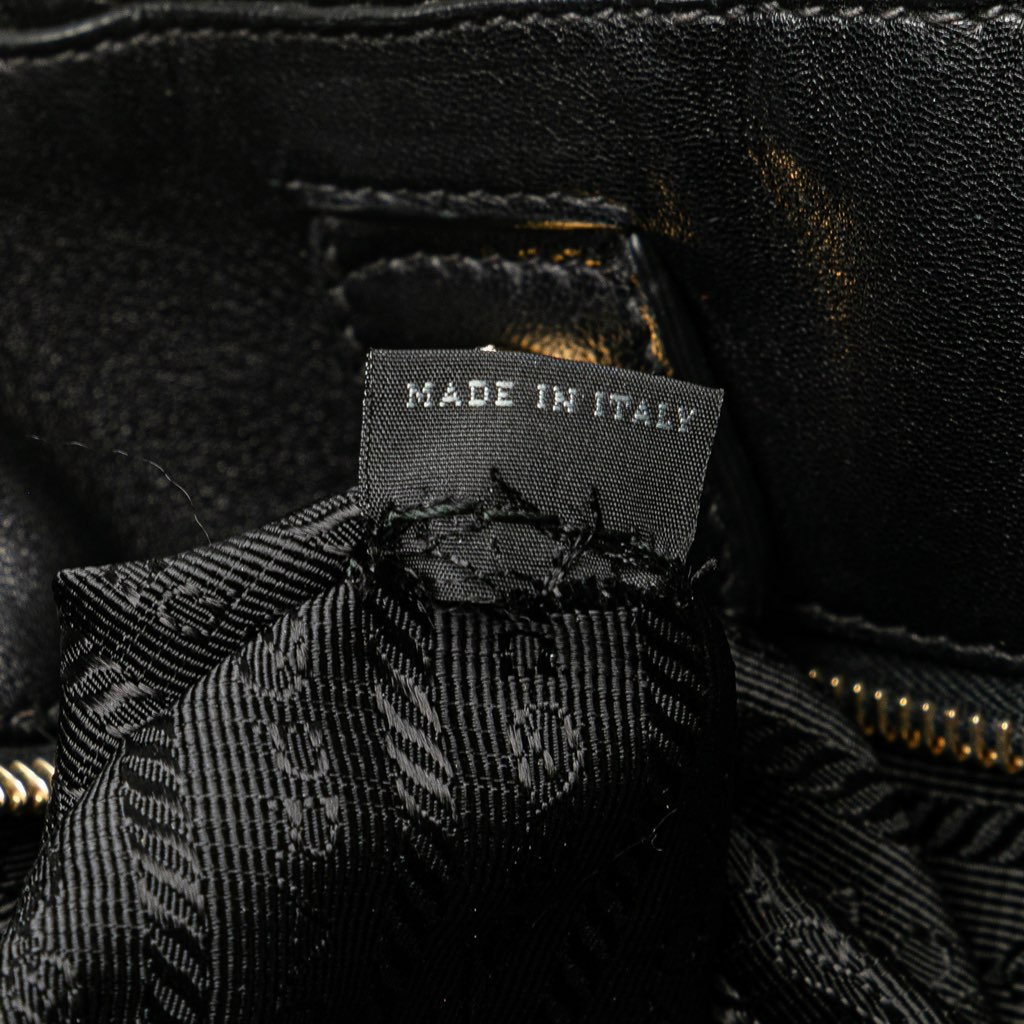 Prada Nappa Gaufre Bow Tote - Detail 1