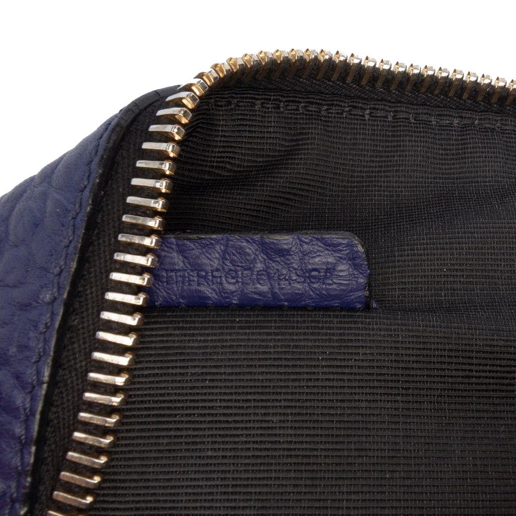 Burberry Leather Harrogate Crossbody - Detail 1