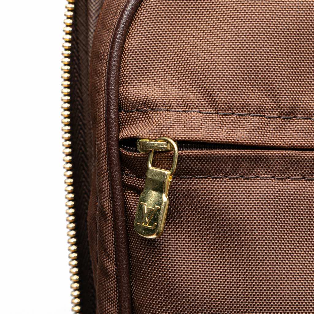 Louis Vuitton Monogram Pegase 45 - Detail 2