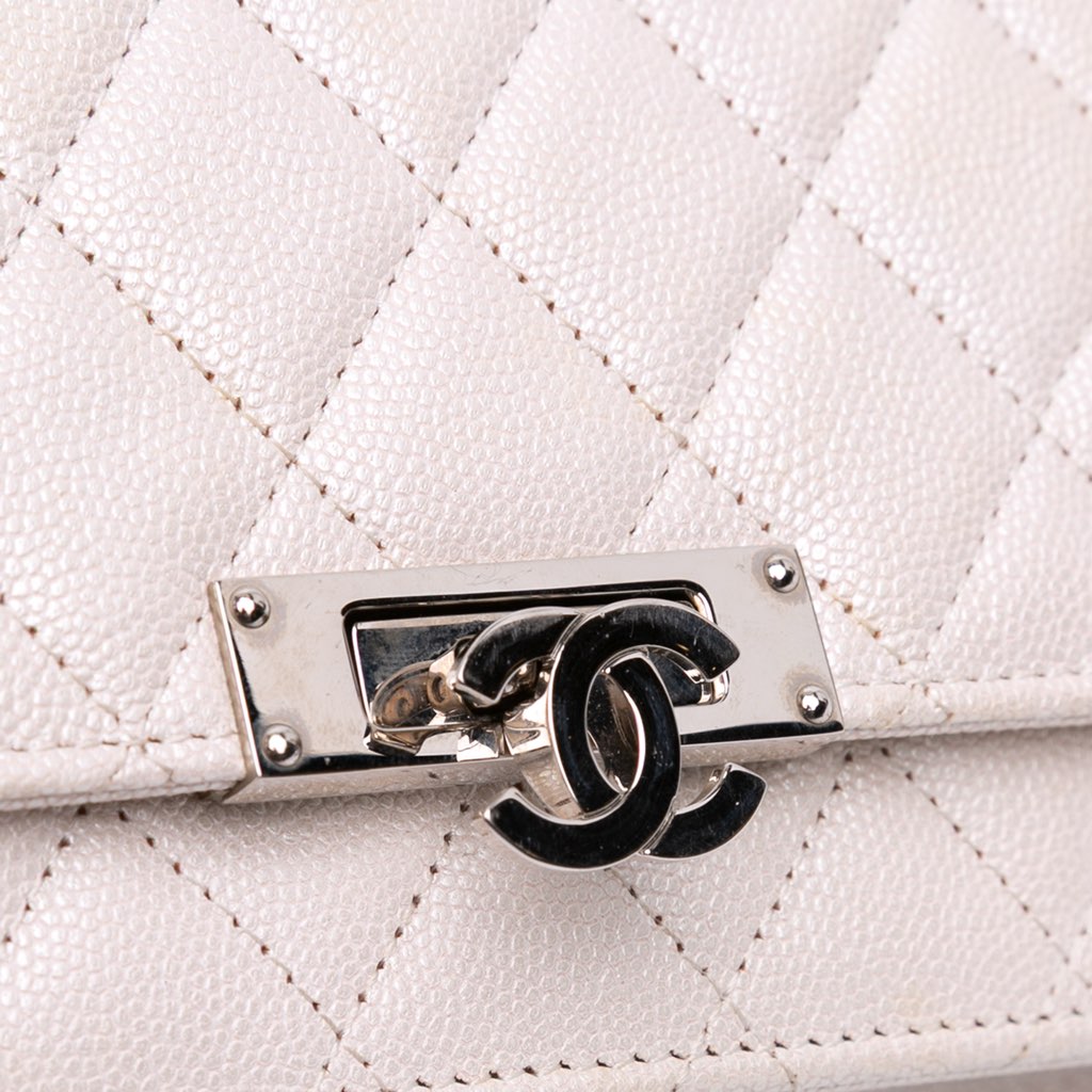 Chanel Quilted Caviar Golden Class Wallet On Chain - Image 12