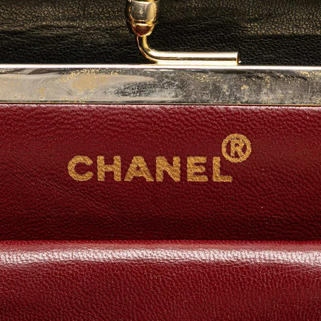 Chanel CC Chevron Quilted Lambskin Kiss Lock Shoulder Bag Black Leather Good - Box View