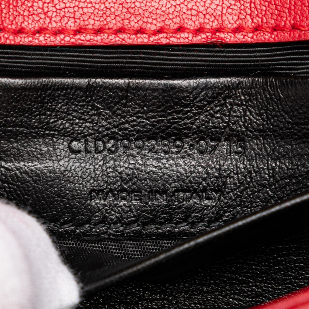 Saint Laurent Baby Sheepskin Chevron Classic Monogram Chain Bag - Detail 1