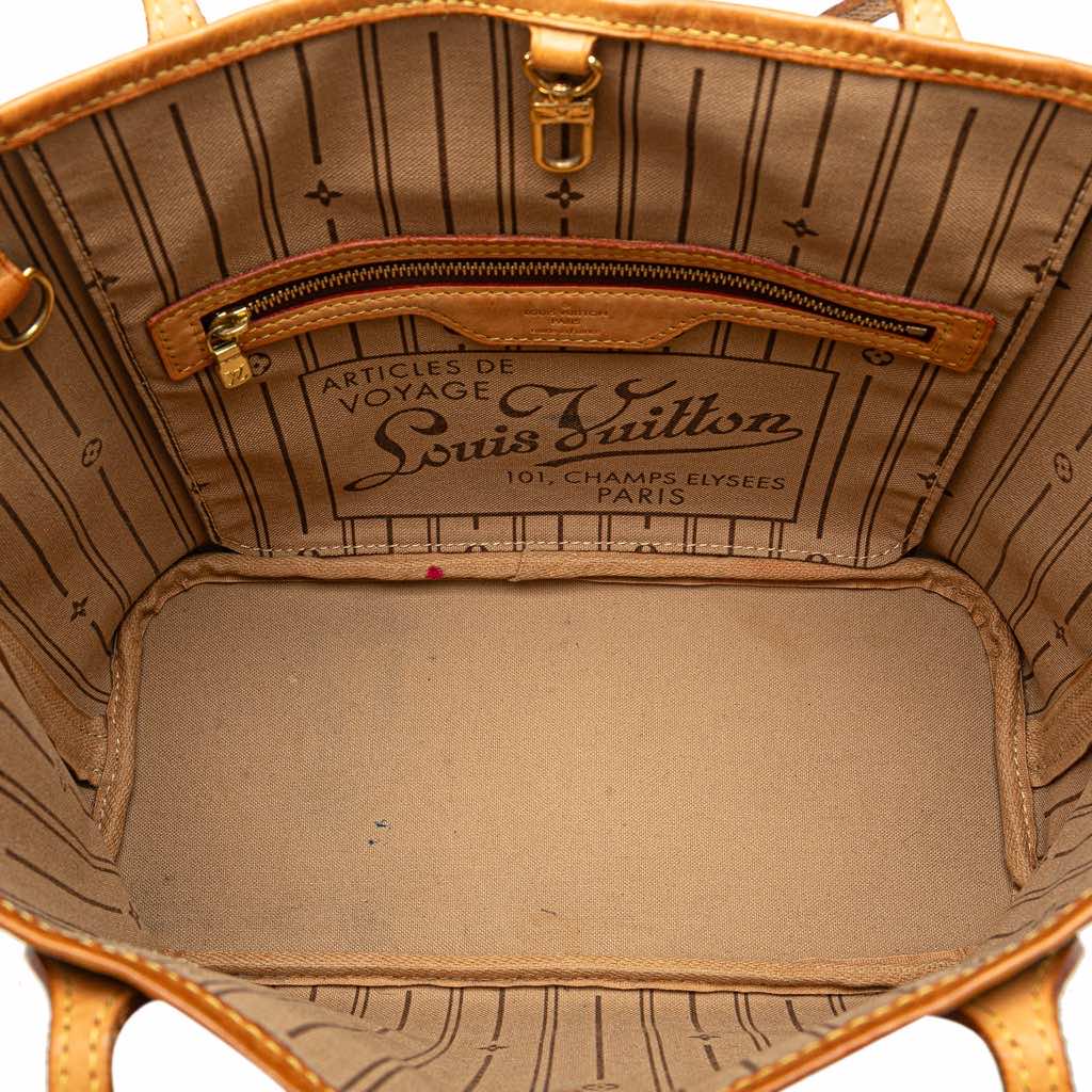 Louis Vuitton Monogram Neverfull PM - Side view