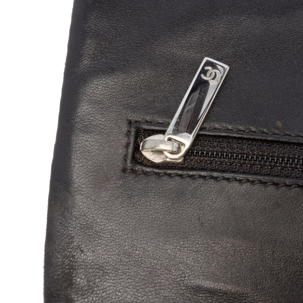 Chanel Medium Patent Lucky Symbols Flap - Image 10