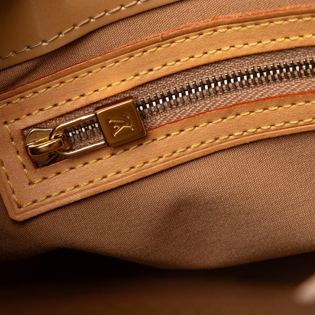 Louis Vuitton Monogram Vernis Reade PM - Image 10