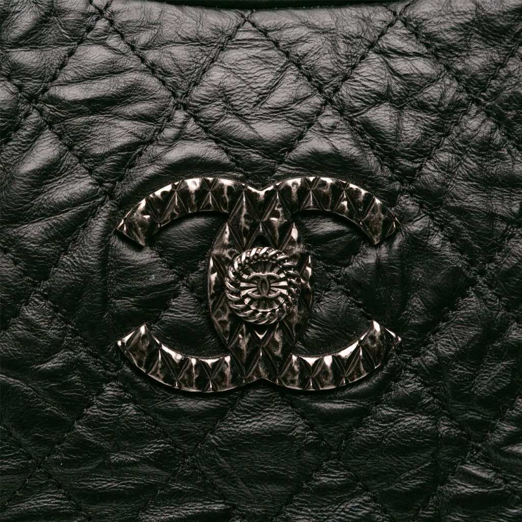 Chanel CC Quilted Aged Calfskin Coco Rider Bowling Bag - Detail 2