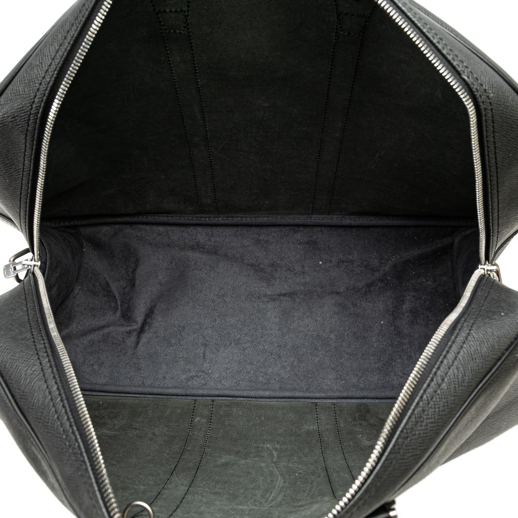 Louis Vuitton Taiga Kendall GM - 4