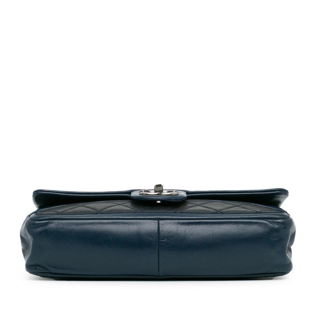 Chanel Medium Bicolor Lambskin Graphic Flap - 4