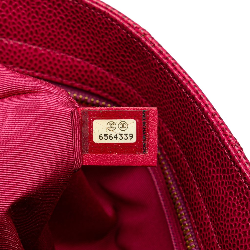 Chanel CC Quilted Caviar Chain Tote - Detail 2