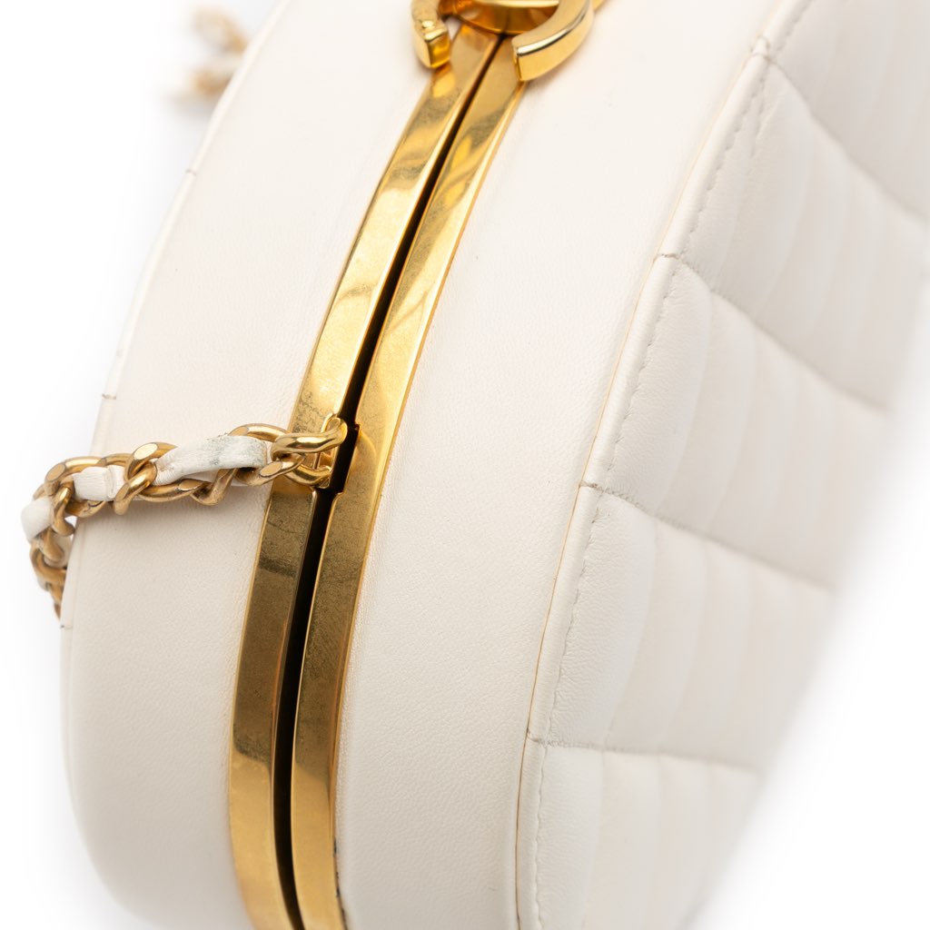 Chanel CC Quilted Lambskin Frame Vanity Case - Image 11