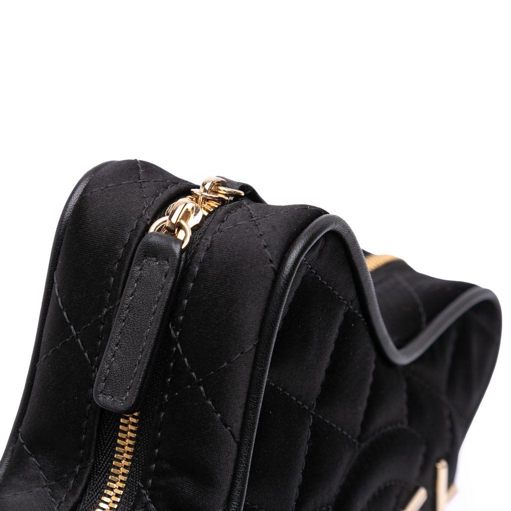 Chanel Quilted Satin Walk Of Fame Star Crossbody - Detail 2