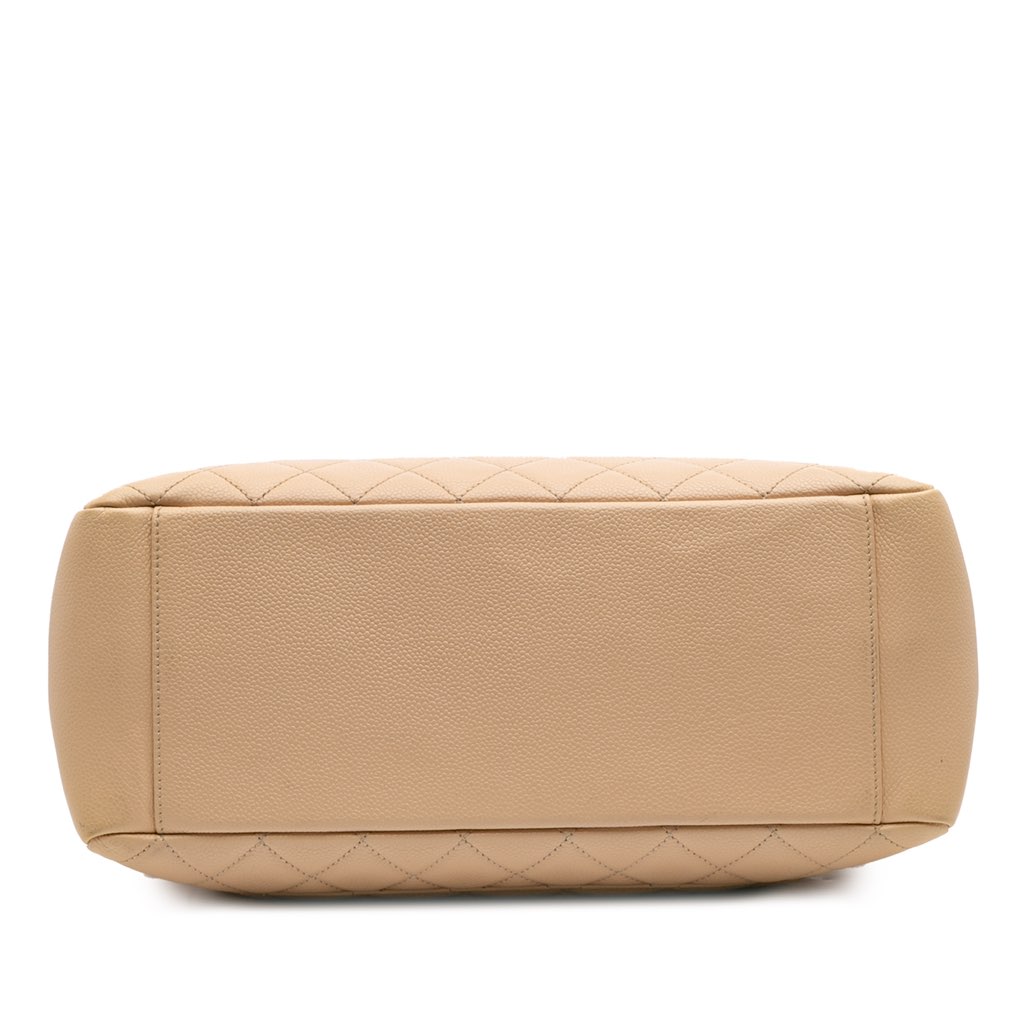 Chanel Caviar Grand Shopping Tote - 3