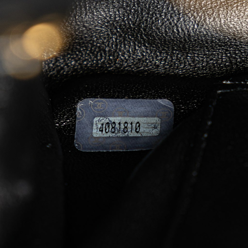 Chanel Quilted Lambskin Frame Chain Crossbody - Detail 2