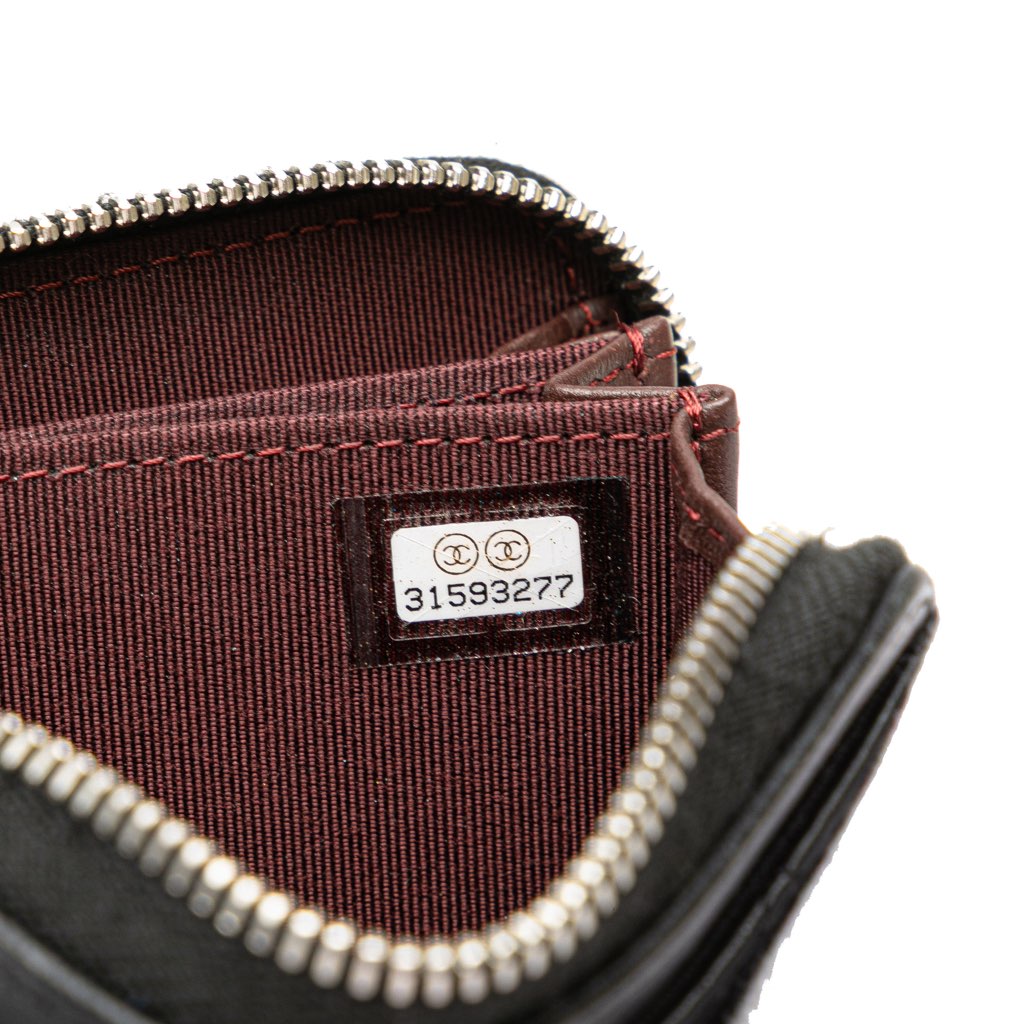 Chanel CC Quilted Lambskin Coin Pouch - Detail 1