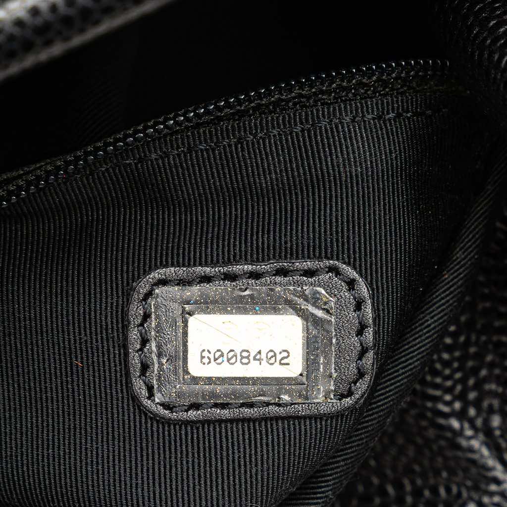 Chanel CC Caviar Wood Top Handle Tote - Detail 1