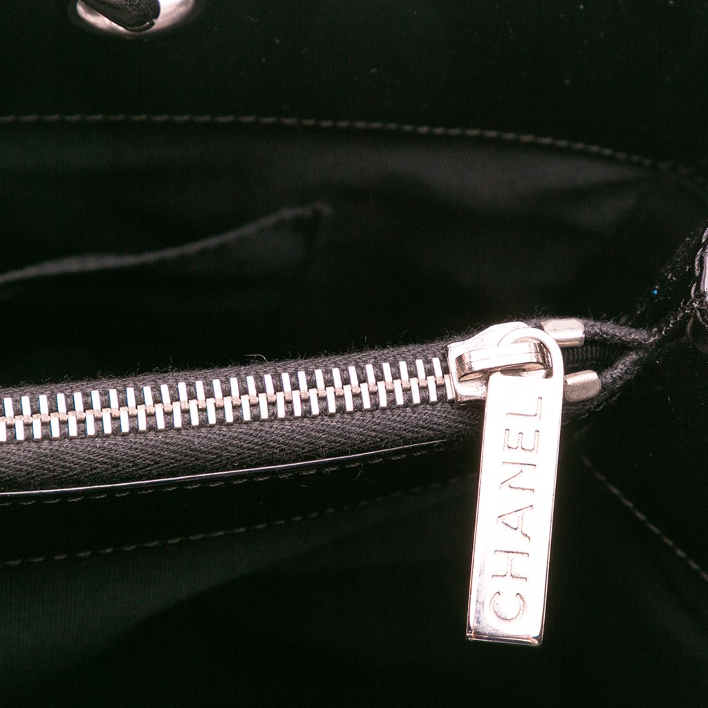 Chanel Patent Grand Shopping Tote - Image 13