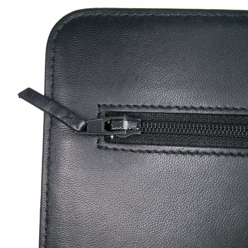 Chanel CC Embossed Lambskin Wallet on Chain - Detail 2