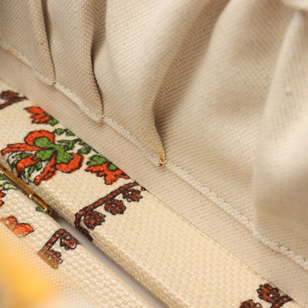 Gucci 100 Centennial Canvas Music Is Mine Beauty Case - Side view