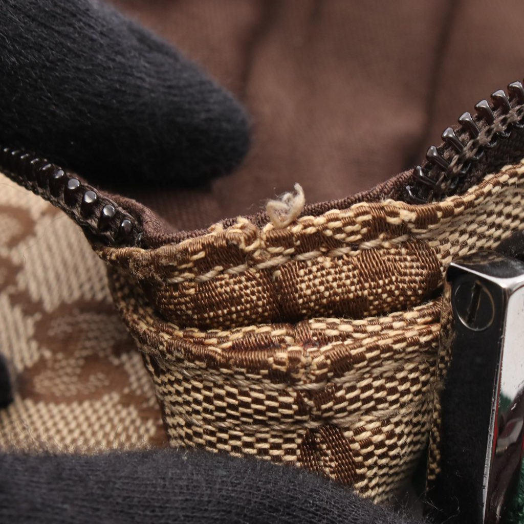 Gucci GG Canvas Web Crossbody - Detail 1