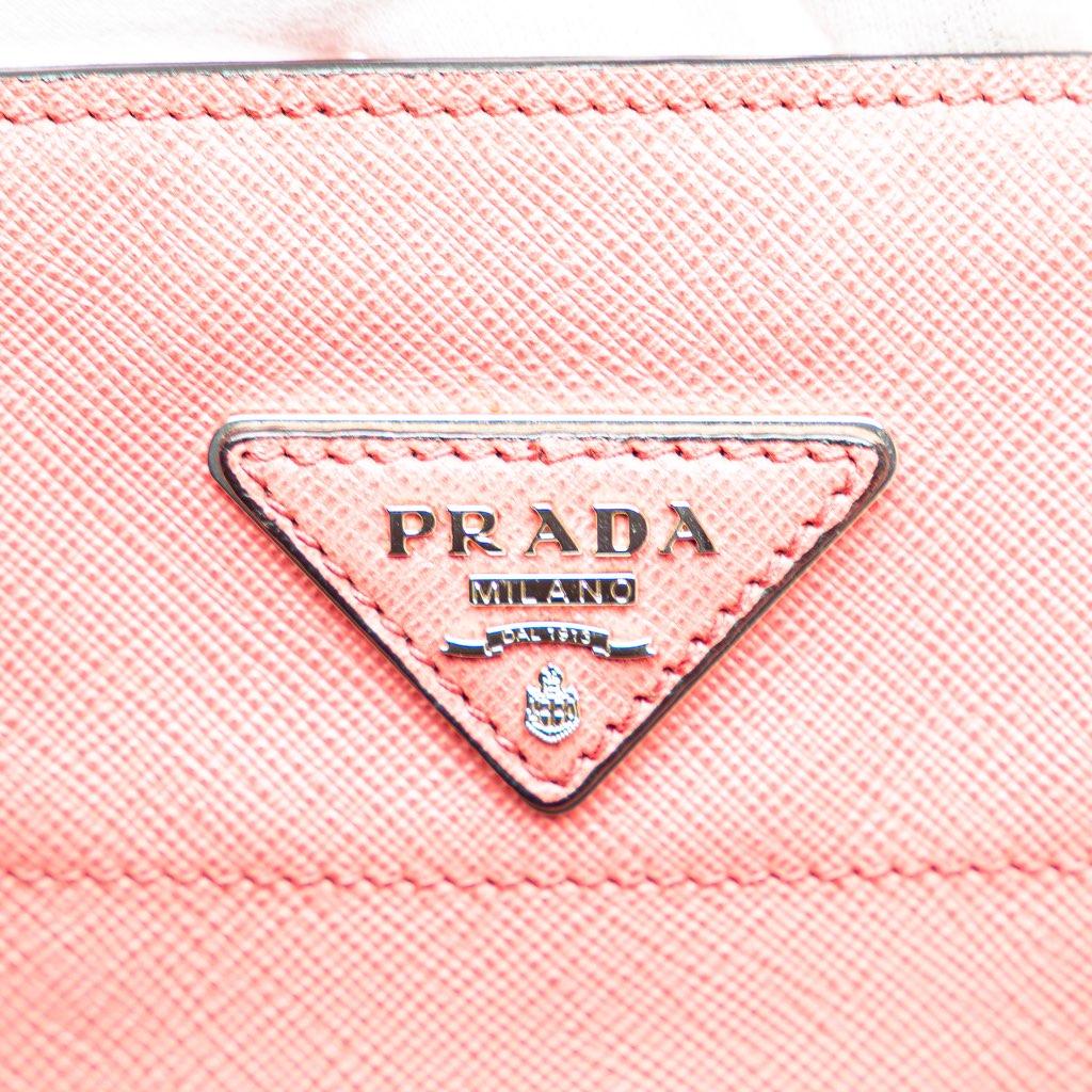 Prada Saffiano Soft Tote - Detail 1