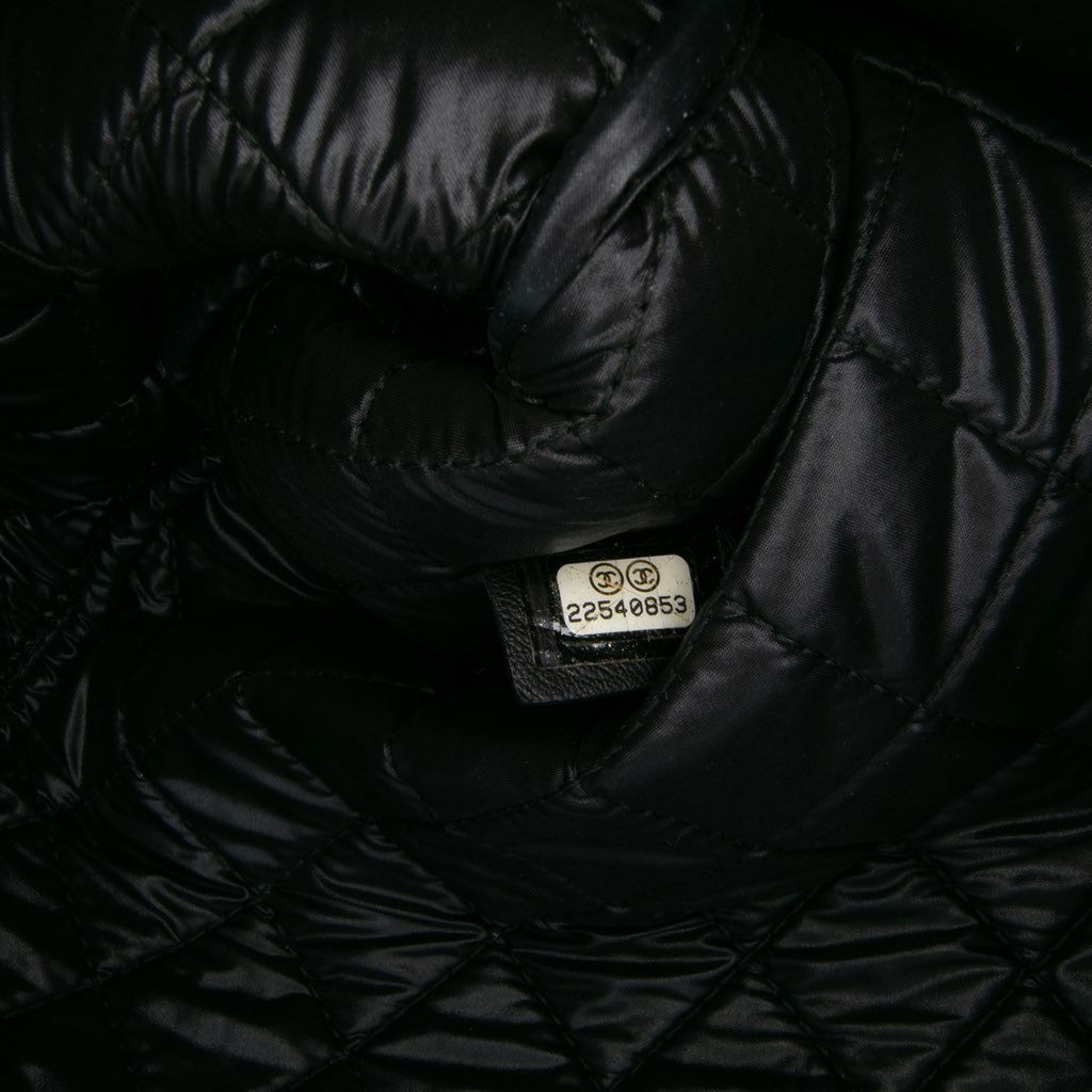 Chanel Large Quilted Caviar Boy O Case Clutch - Detail 1