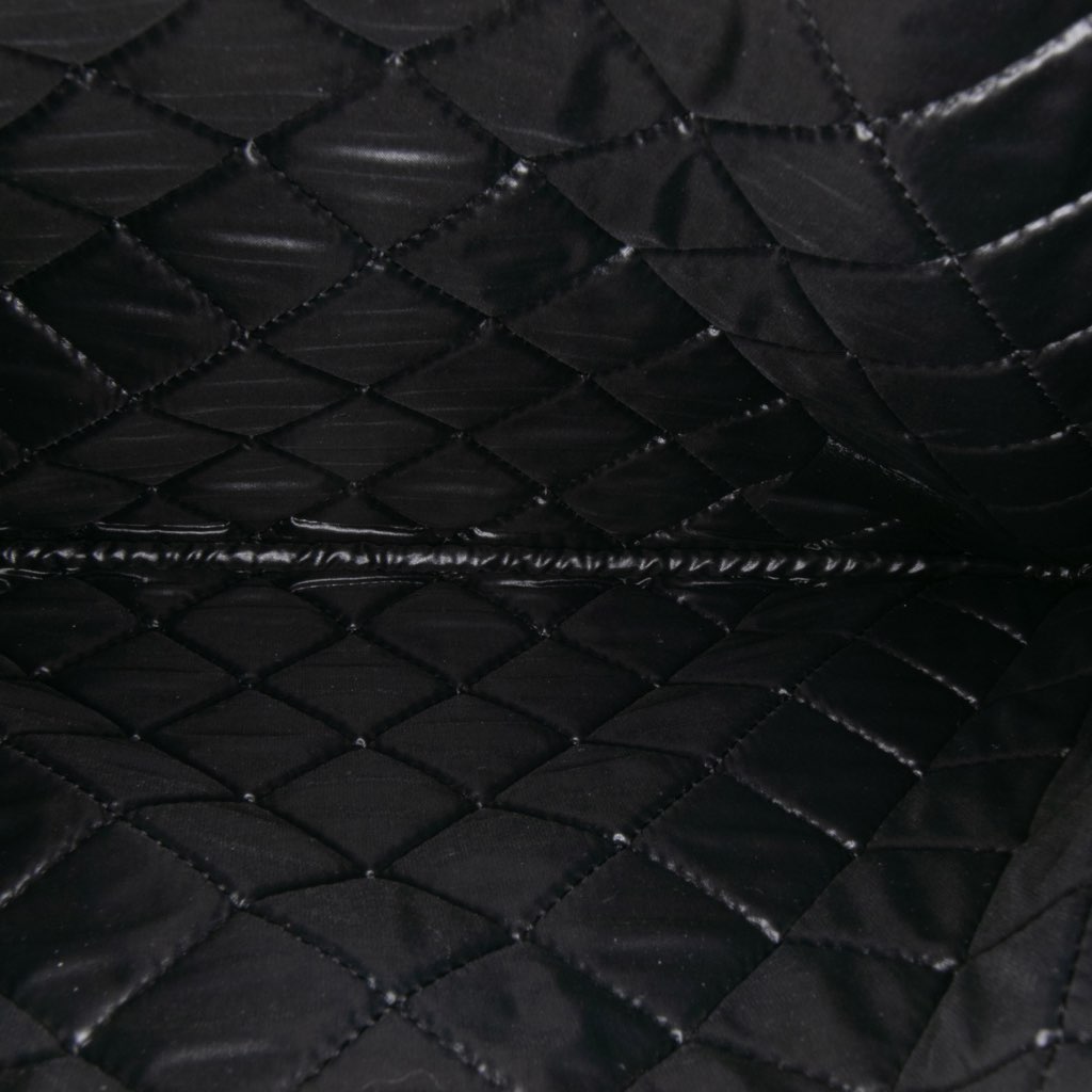 Chanel Medium Bicolor Goatskin Boy O Case Clutch - 4