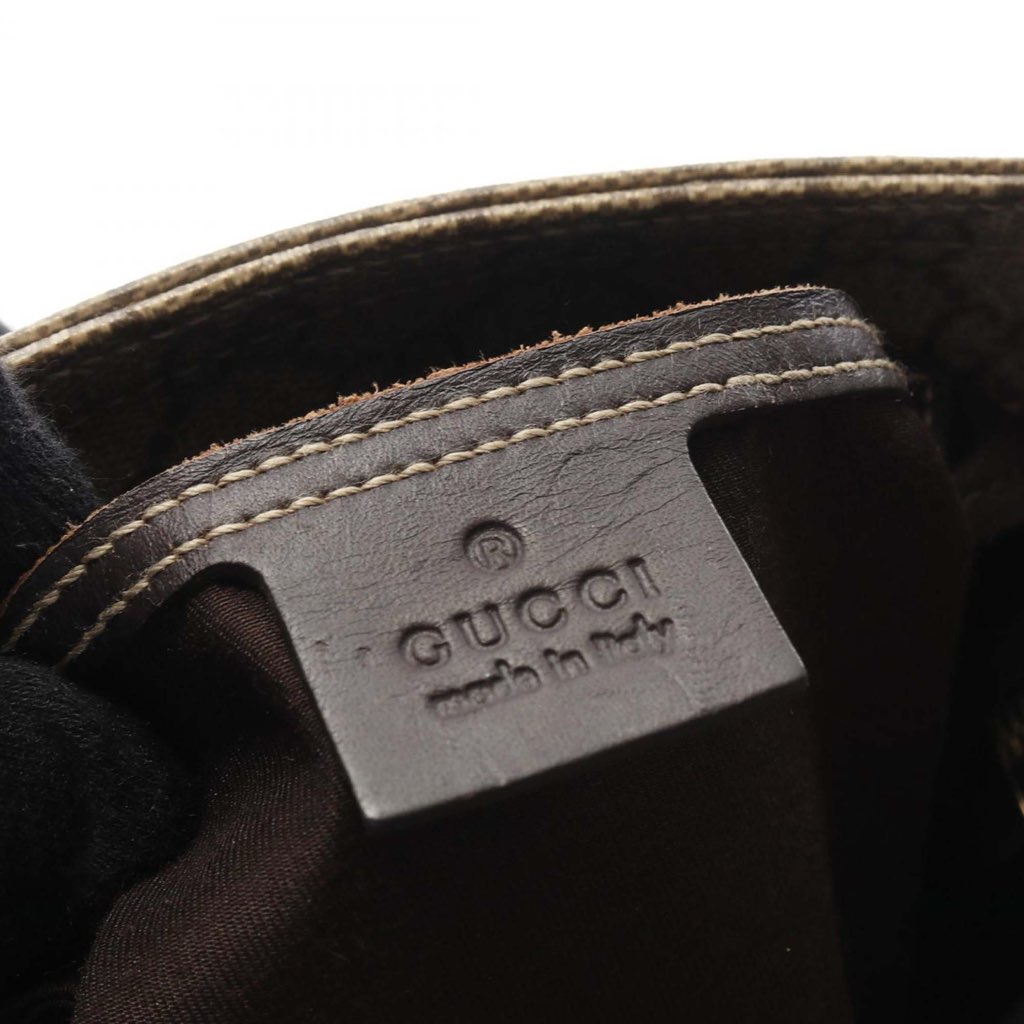 Gucci GG Supreme Crossbody - 4