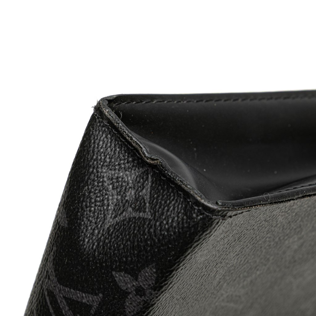 Louis Vuitton Monogram Eclipse Pochette Voyage MM - Image 12