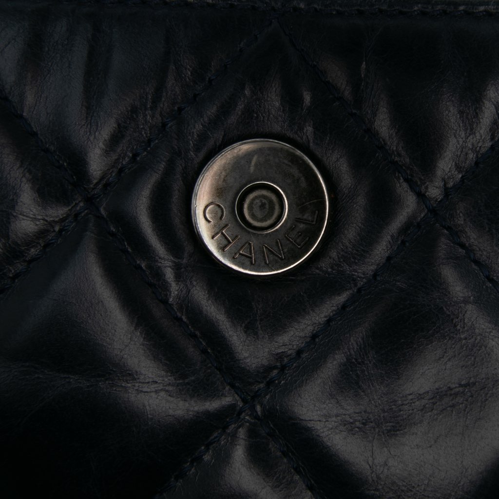 Chanel Quilted Glazed Calfskin Coco Pleats Clutch With Chain - Detail 2