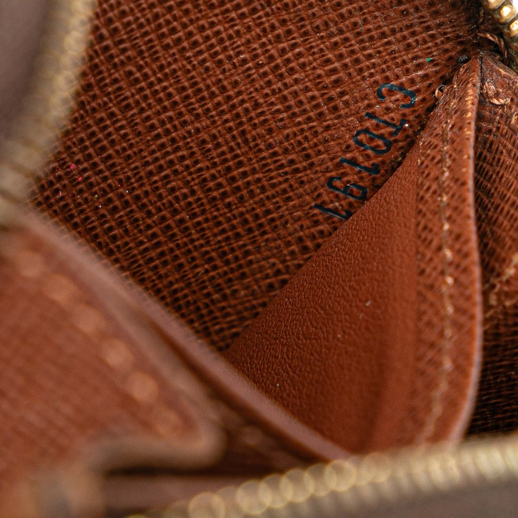 Louis Vuitton Monogram Zippy Coin Purse - Detail 1