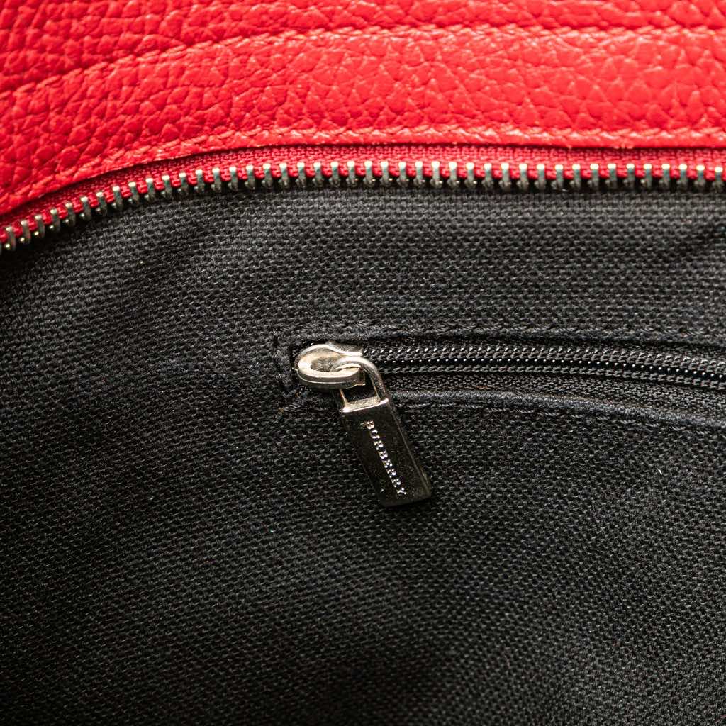 Burberry House Check Trimmed Grainy Calfskin Horn Toggle Tote - Side view