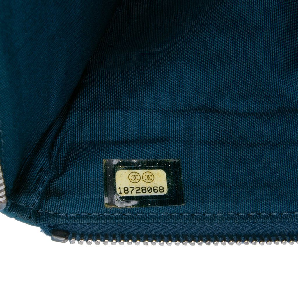 Chanel Quilted Lambskin Multi Zip Case Clutch - Detail 2